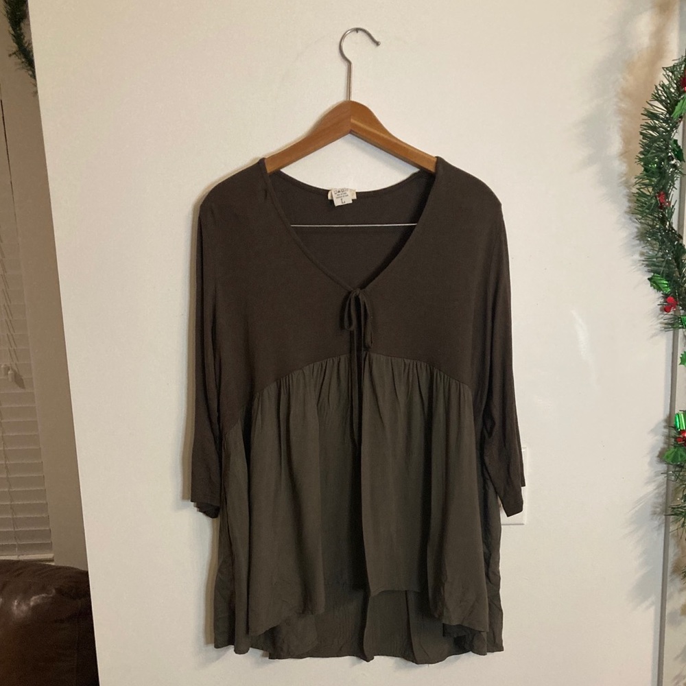 Long sleeve olive green shirt